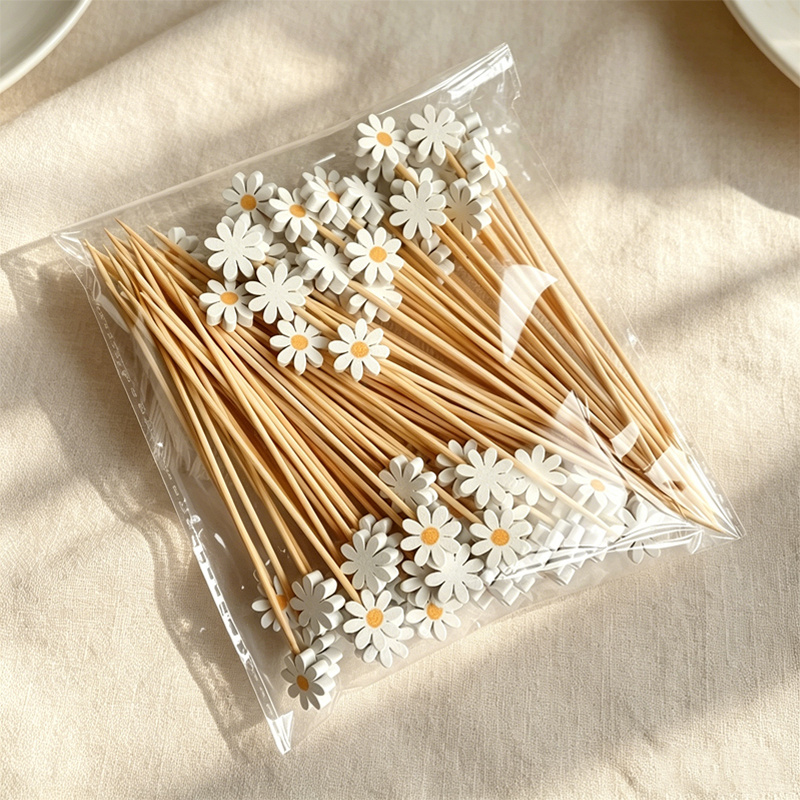 Centerpiece Stick - 50 sztuk dekoracji w kształcie stokrotki,
